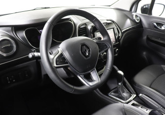 Подержанный автомобиль Renault Kaptur 2021 года (7 фото)
