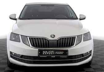 Подержанный автомобиль Skoda Octavia Liftback 2018 года (2 фото)
