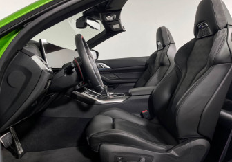 Подержанный автомобиль BMW M4 Convertible 2024 года (16 фото)