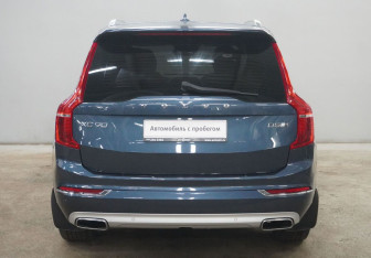 Подержанный автомобиль Volvo XC90 2018 года (6 фото)