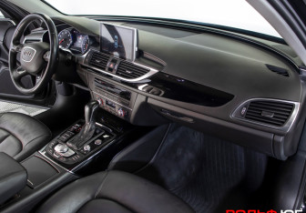 Подержанный автомобиль Audi A6 Sedan 2017 года (9 фото)