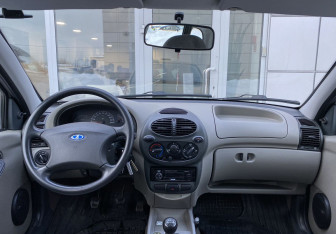 Подержанный автомобиль LADA (ВАЗ) Kalina Wagon 2010 года (14 фото)