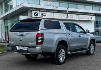 Подержанный автомобиль Mitsubishi L200 2022 года (5 фото)