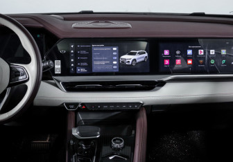 Подержанный автомобиль Geely Monjaro 2023 года (13 фото)