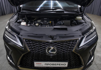 Подержанный автомобиль Lexus RX 2020 года (9 фото)