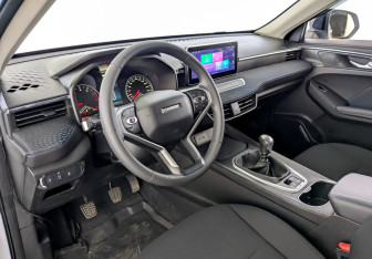 Подержанный автомобиль Haval Jolion 2024 года (16 фото)