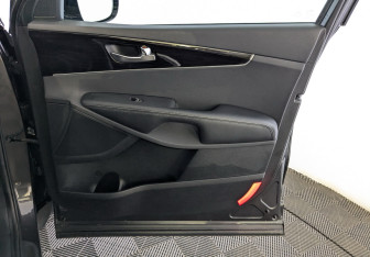 Подержанный автомобиль Kia Sorento 2019 года (25 фото)