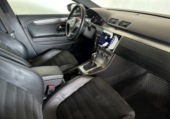 Подержанный автомобиль Volkswagen Passat CC 2012 года (10 фото)