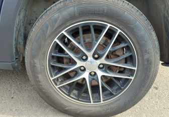 Подержанный автомобиль Jeep Cherokee 2014 года (13 фото)