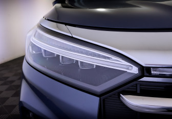 Подержанный автомобиль Exeed VX 2023 года (15 фото)