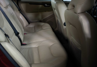 Подержанный автомобиль Volvo XC70 2007 года (10 фото)