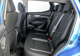 Подержанный автомобиль Nissan Qashqai 2021 года (12 фото)