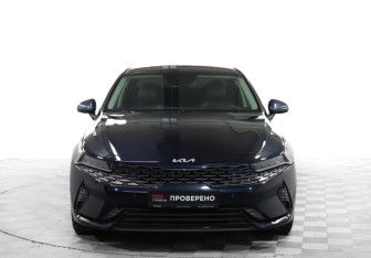 Подержанный автомобиль Kia K5 2021 года (2 фото)