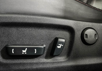 Подержанный автомобиль Lexus RX 2016 года (14 фото)
