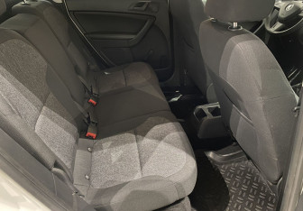 Подержанный автомобиль Skoda Yeti 2014 года (11 фото)