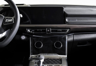 Подержанный автомобиль Exeed VX 2022 года (8 фото)