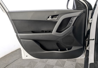 Подержанный автомобиль Hyundai Creta 2021 года (19 фото)