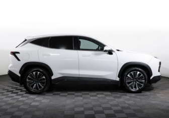 Подержанный автомобиль Jetour Dashing 2024 года (4 фото)