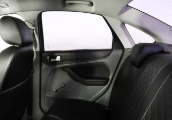 Подержанный автомобиль Ford Focus Sedan 2011 года (8 фото)