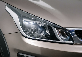 Подержанный автомобиль Kia Rio Hatchback 2018 года (7 фото)