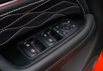 Подержанный автомобиль Tank 300 2023 года (19 фото)