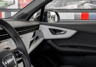 Новый Audi Q7 2025 (38 фото)