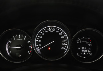 Подержанный автомобиль Mazda CX-5 2021 года (11 фото)