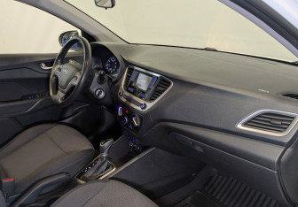 Подержанный автомобиль Hyundai Solaris Sedan 2018 года (11 фото)