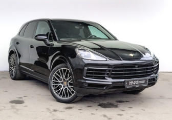 Подержанный автомобиль Porsche Cayenne 2021 года (3 фото)