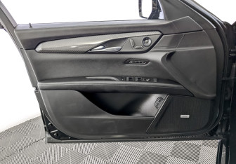 Подержанный автомобиль Cadillac CT6 2019 года (19 фото)