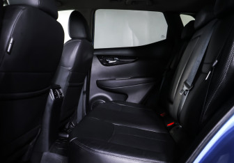 Подержанный автомобиль Nissan Qashqai 2020 года (12 фото)