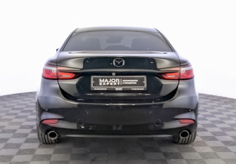 Подержанный автомобиль Mazda 6 Sedan 2020 года (6 фото)