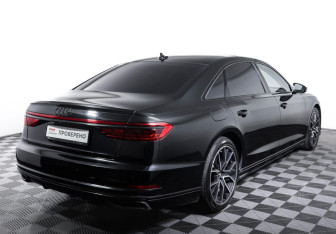 Подержанный автомобиль Audi A8 2019 года (5 фото)
