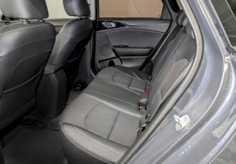 Подержанный автомобиль Kia Ceed Hatchback 2019 года (12 фото)