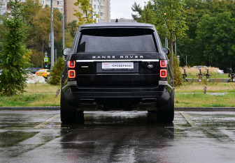 Подержанный автомобиль Land Rover Range Rover 2018 года (6 фото)