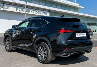 Подержанный автомобиль Lexus NX 2020 года (7 фото)