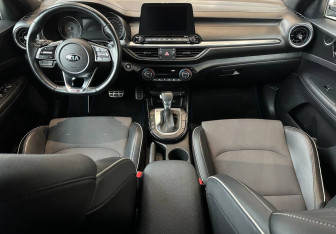 Подержанный автомобиль Kia Cerato Sedan 2020 года (11 фото)