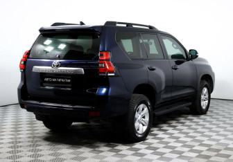 Подержанный автомобиль Toyota Land Cruiser Prado 2020 года (5 фото)
