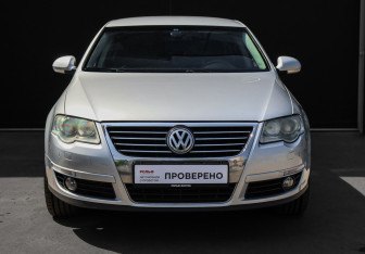 Подержанный автомобиль Volkswagen Passat Sedan 2007 года (2 фото)