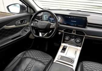 Подержанный автомобиль Exeed TXL 2022 года (28 фото)