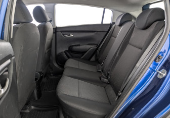 Подержанный автомобиль Kia Rio Hatchback 2021 года (17 фото)