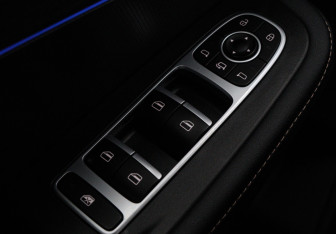 Подержанный автомобиль Omoda C5 2023 года (16 фото)