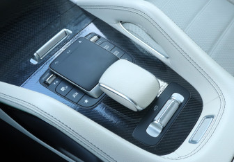 Подержанный автомобиль Mercedes-Benz GLE 2021 года (16 фото)