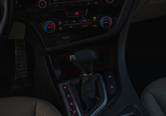 Подержанный автомобиль Kia Optima Sedan 2015 года (16 фото)