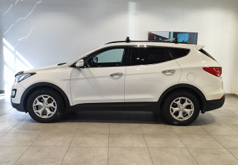Подержанный автомобиль Hyundai Santa Fe 2013 года (8 фото)