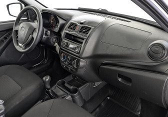 Подержанный автомобиль LADA (ВАЗ) Granta Sedan 2023 года (13 фото)