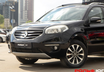 Подержанный автомобиль Renault Koleos 2013 года (16 фото)