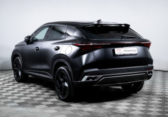 Подержанный автомобиль Omoda C5 2023 года (7 фото)