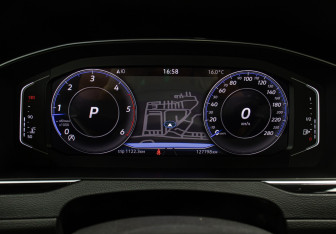 Подержанный автомобиль Volkswagen Passat Wagon 2019 года (14 фото)