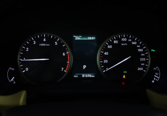 Подержанный автомобиль Lexus NX 2019 года (16 фото)